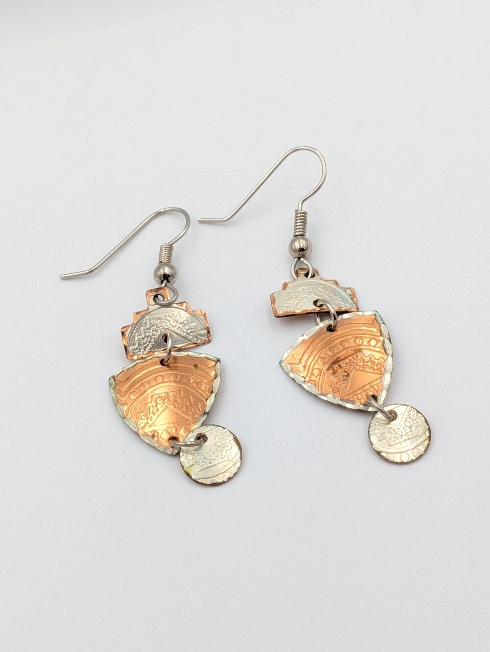 Vintage metal two tone Peruvian Peru dangle earrings